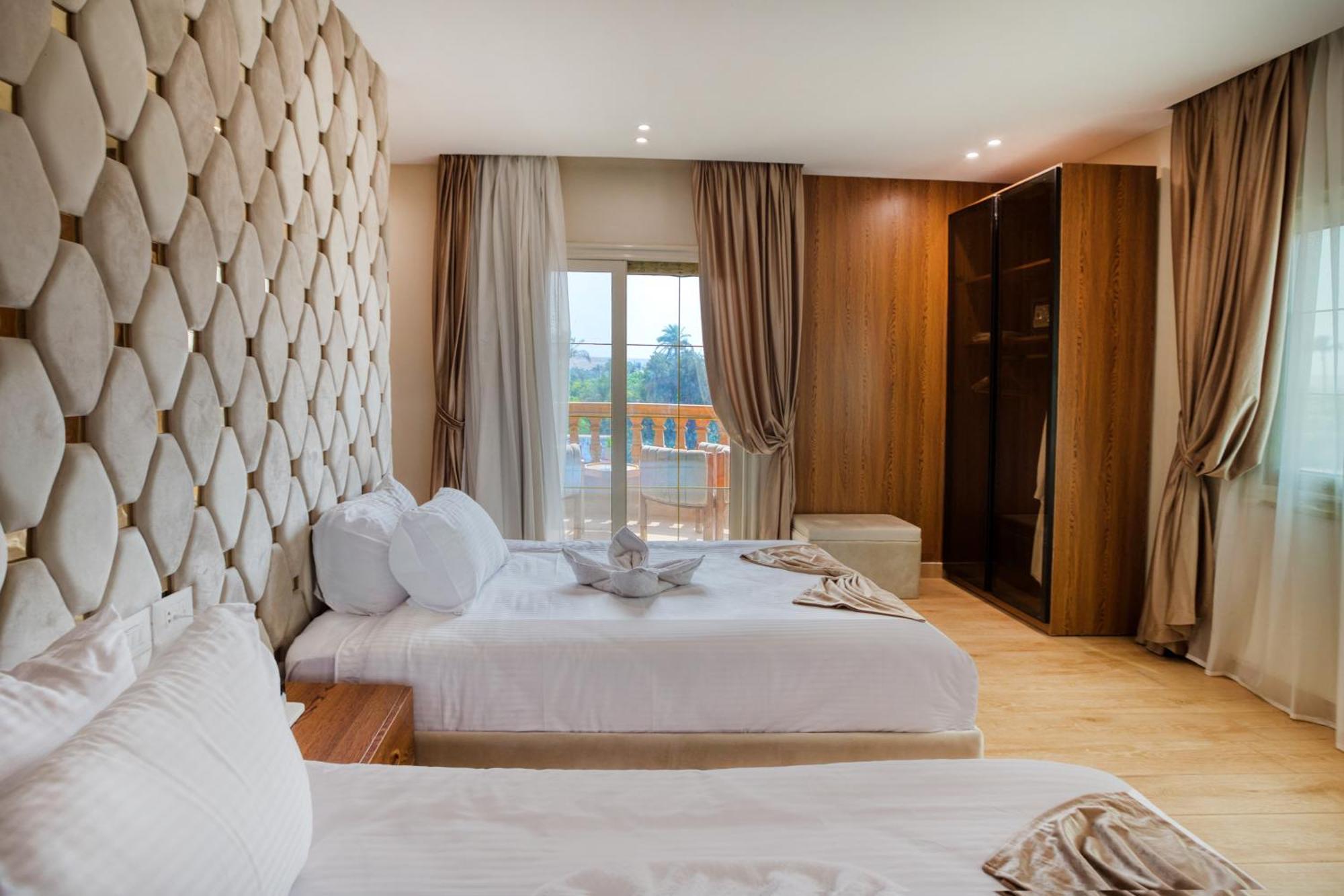 Golden Palm Sunrise Inn Kafret el-Gabal Eksteriør billede